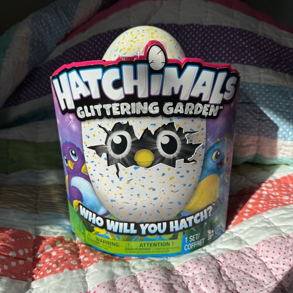Hatchimals Glittering Garden NIB